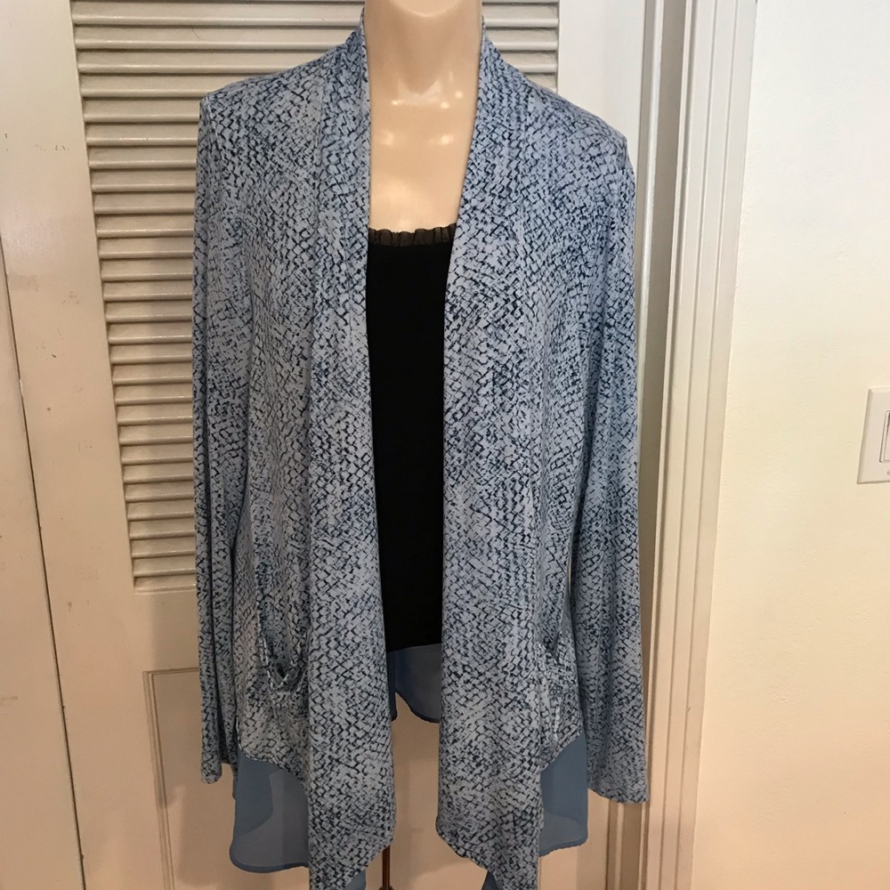 Logo Lori Goldstein Print Cardi Chiffon Hem-L